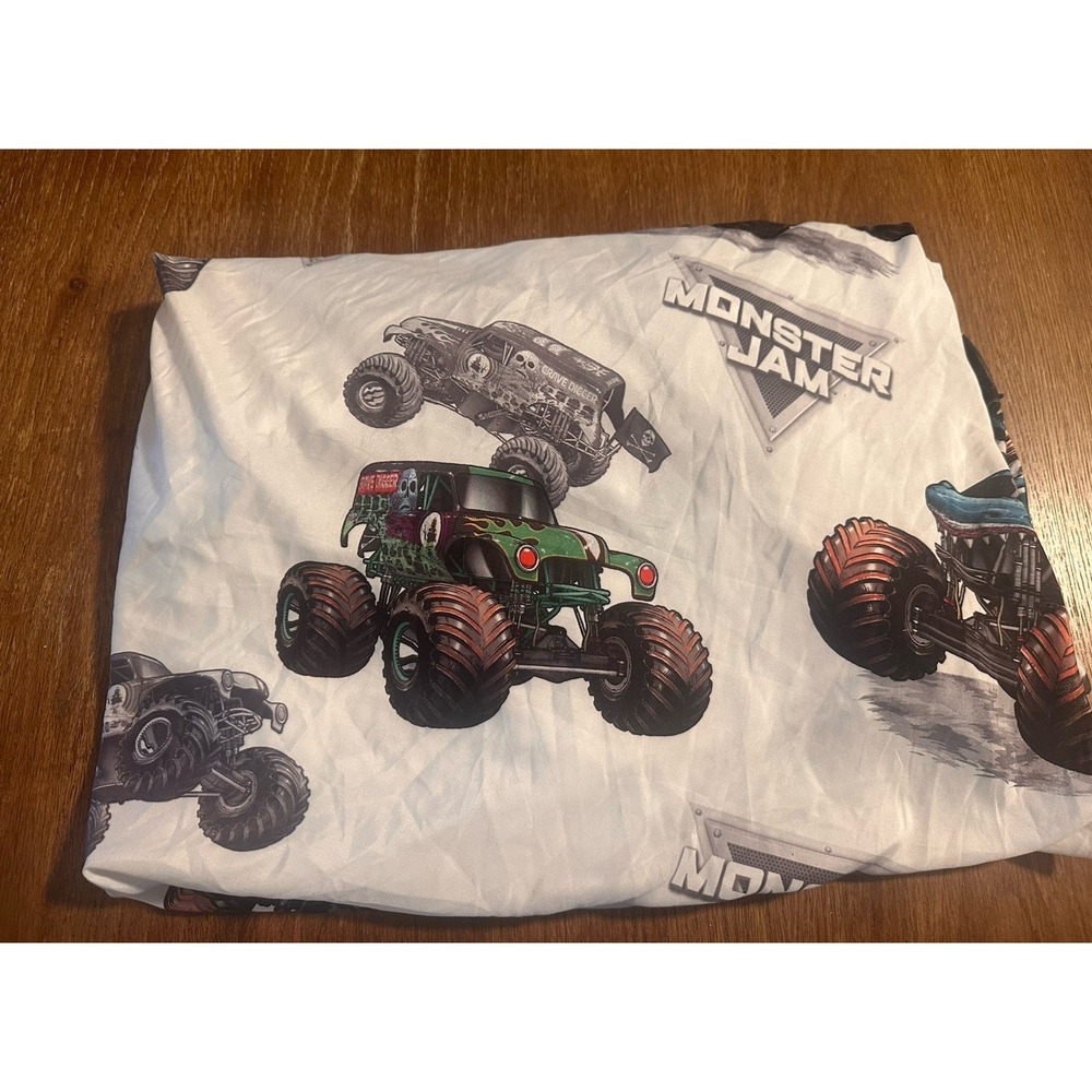 Monster Jam Trucks Twin Fitted Sheet Grave Digger Megalodon El Toro Loco